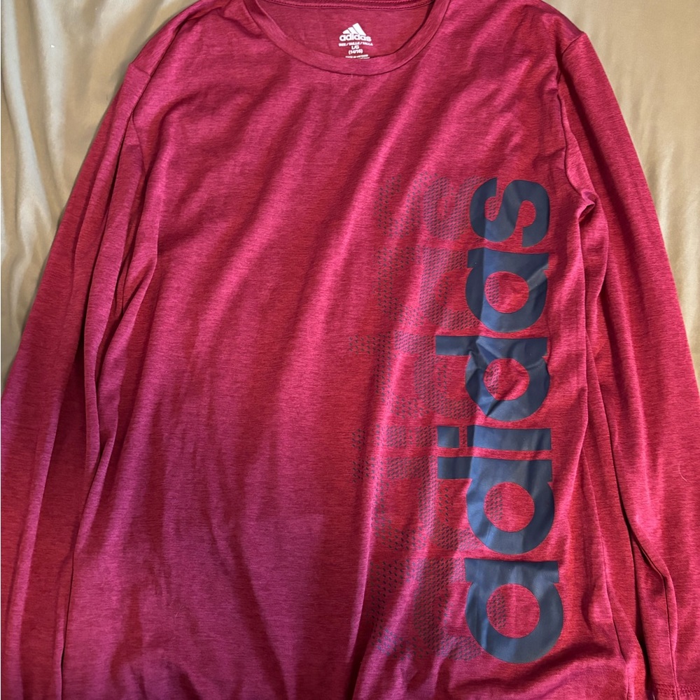 red, long sleeve activewear